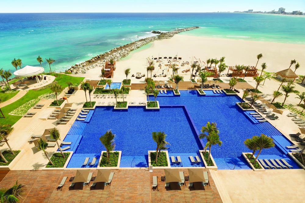 Hyatt Ziva Cancun All Inclusive — Pool in Cancun, Quintana Roo