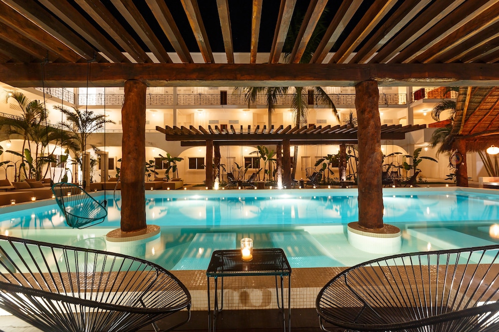 HM Playa del Carmen — Swimming pool in Playa del Carmen, Quintana Roo
