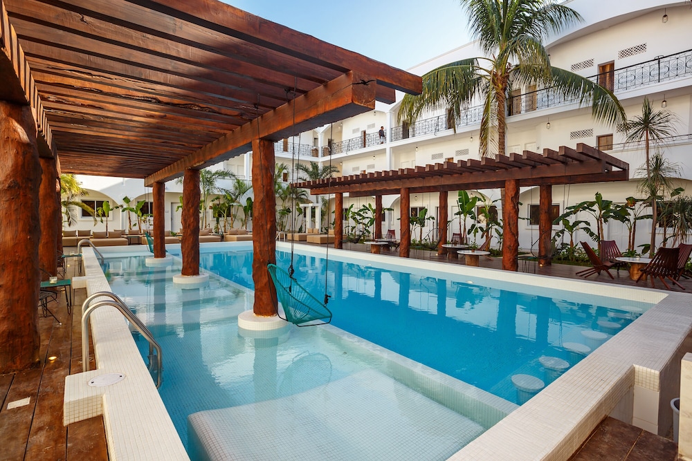 HM Playa del Carmen — Swimming pool in Playa del Carmen, Quintana Roo