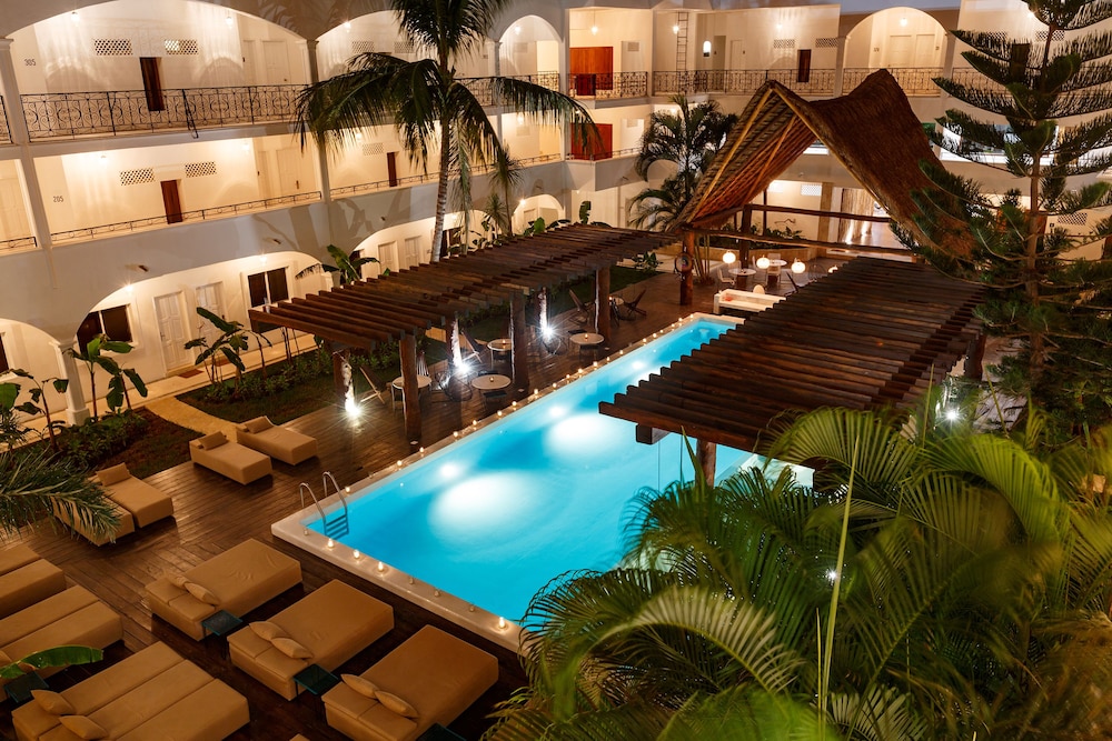 HM Playa del Carmen — Swimming pool in Playa del Carmen, Quintana Roo