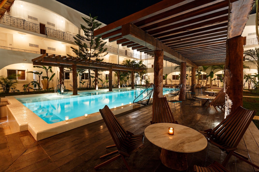 HM Playa del Carmen — Swimming pool in Playa del Carmen, Quintana Roo