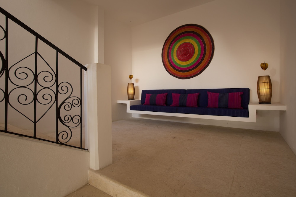 HM Playa del Carmen — Hotel building in Playa del Carmen, Quintana Roo