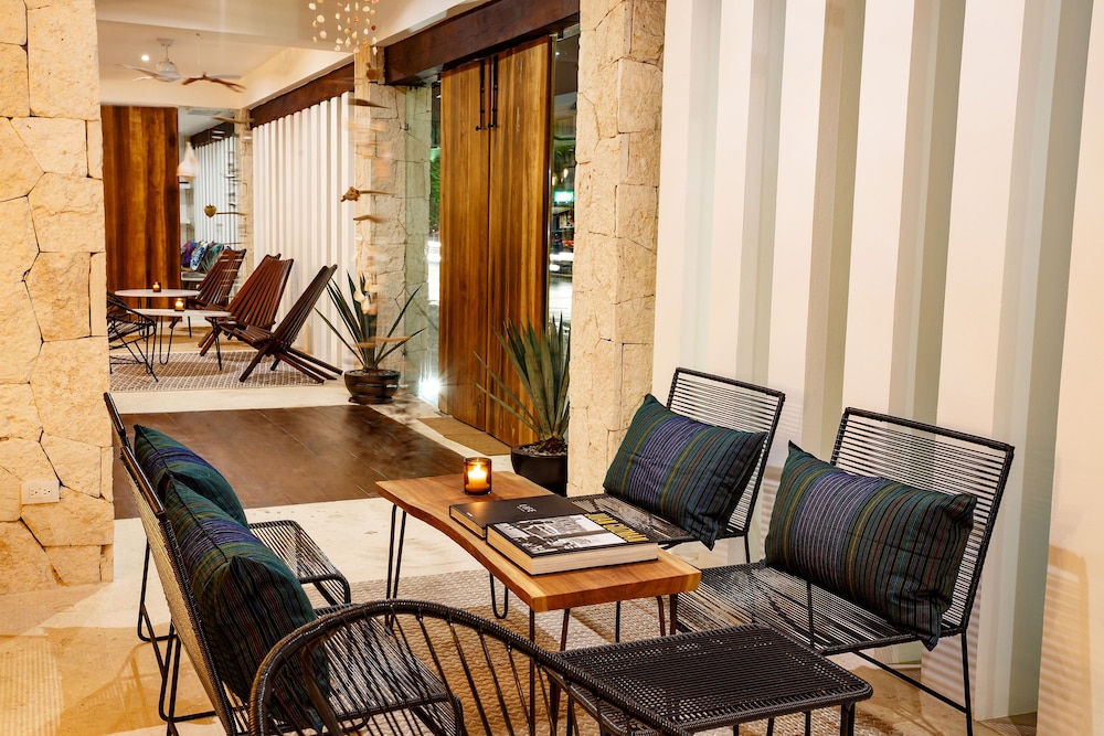 HM Playa del Carmen — Hotel building in Playa del Carmen, Quintana Roo