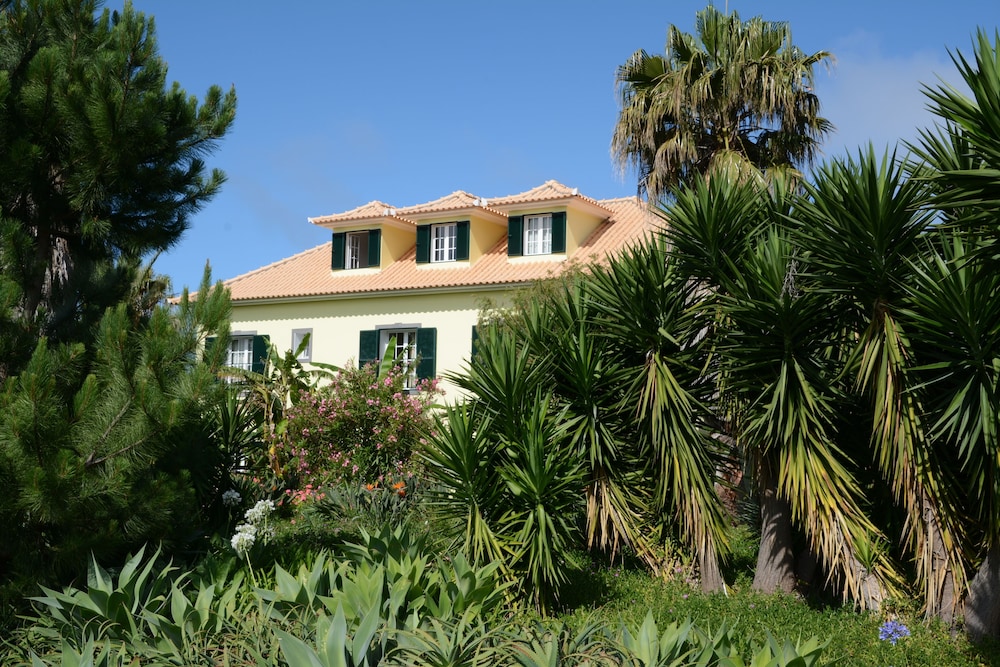Hotel Quinta Alegre — Hotel building in Estreito da Calheta, Madeira