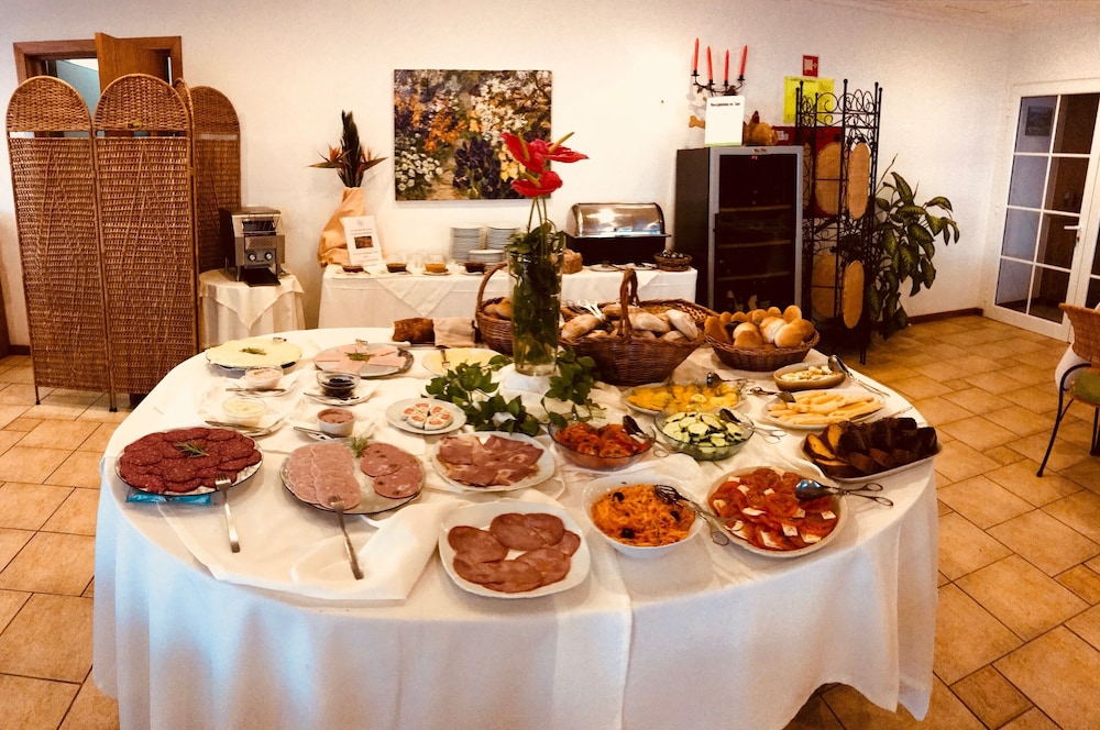 Hotel Quinta Alegre — Restaurant & bars in Estreito da Calheta, Madeira