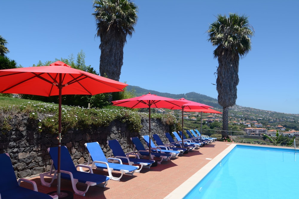 Hotel Quinta Alegre — Swimming pool in Estreito da Calheta, Madeira