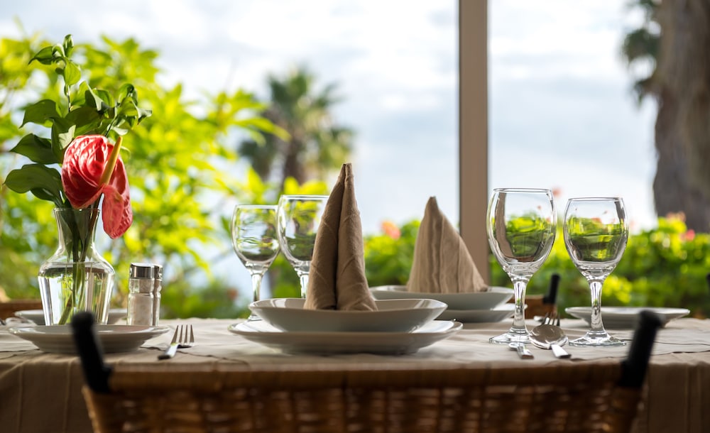 Hotel Quinta Alegre — Restaurant & bars in Estreito da Calheta, Madeira