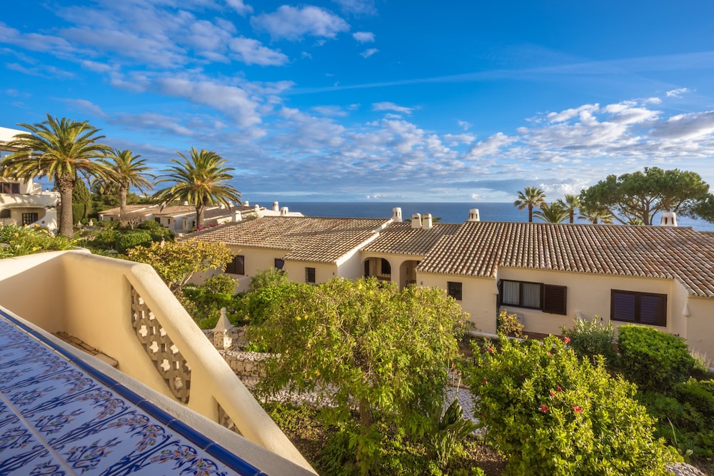 Algar Seco Parque — Hotel building in Carvoeiro, Faro
