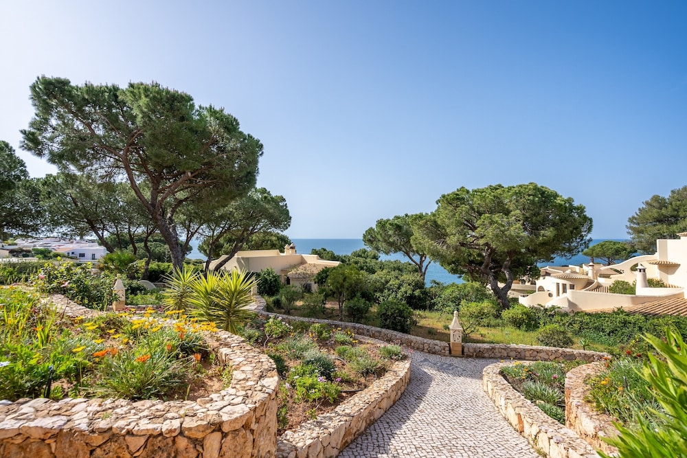 Algar Seco Parque — Attractions in the area in Carvoeiro, Faro