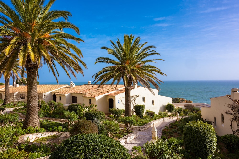 Algar Seco Parque — Hotel building in Carvoeiro, Faro