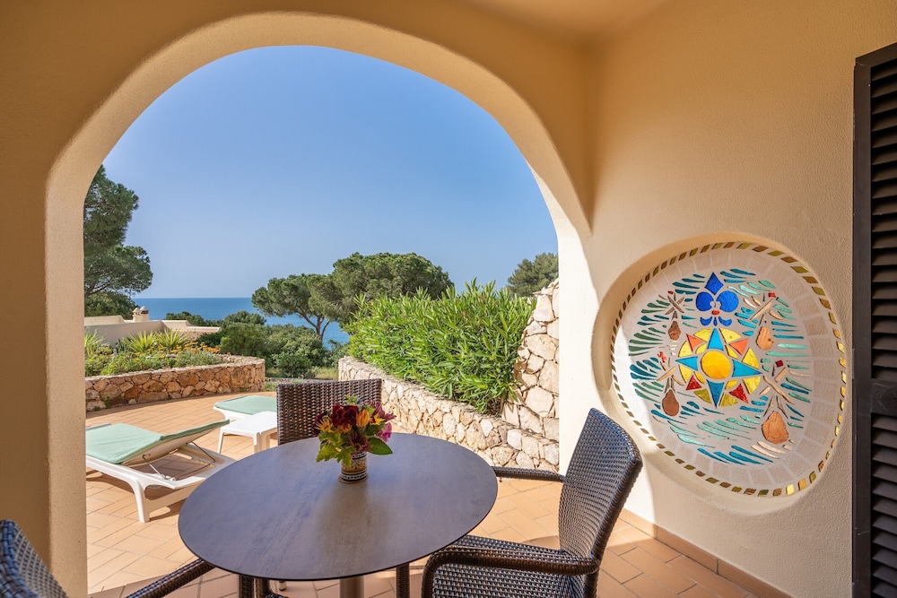 Algar Seco Parque — Hotel building in Carvoeiro, Faro