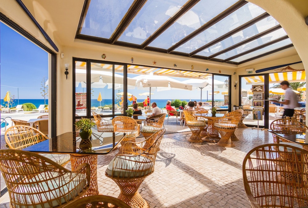 Algar Seco Parque — Restaurant & bars in Carvoeiro, Faro