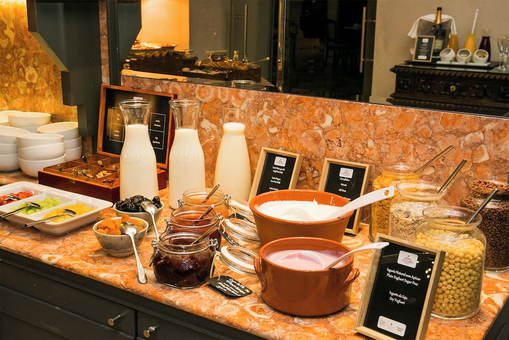 Pousada de Lisboa - Small Luxury Hotels Of The World — Restaurant & bars in Lisbon, Lisboa