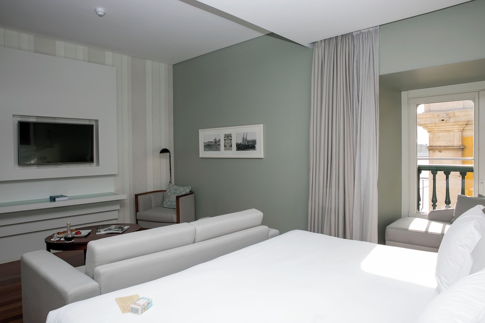 Pousada de Lisboa - Small Luxury Hotels Of The World — Hotel rooms in Lisbon, Lisboa