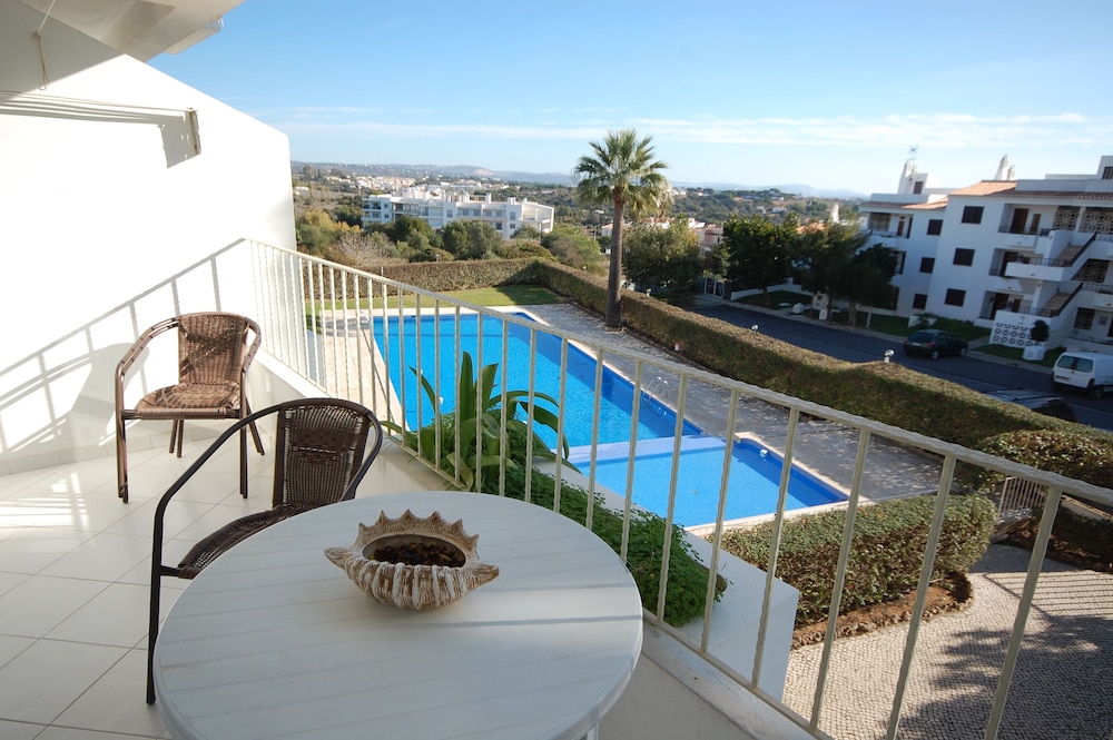 Solar dos Vilarinhos — Swimming pool in Albufeira, Faro
