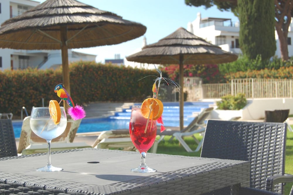 Solar dos Vilarinhos — Swimming pool in Albufeira, Faro