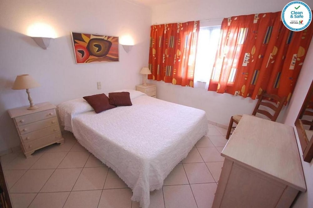 Solar dos Vilarinhos — Hotel rooms in Albufeira, Faro