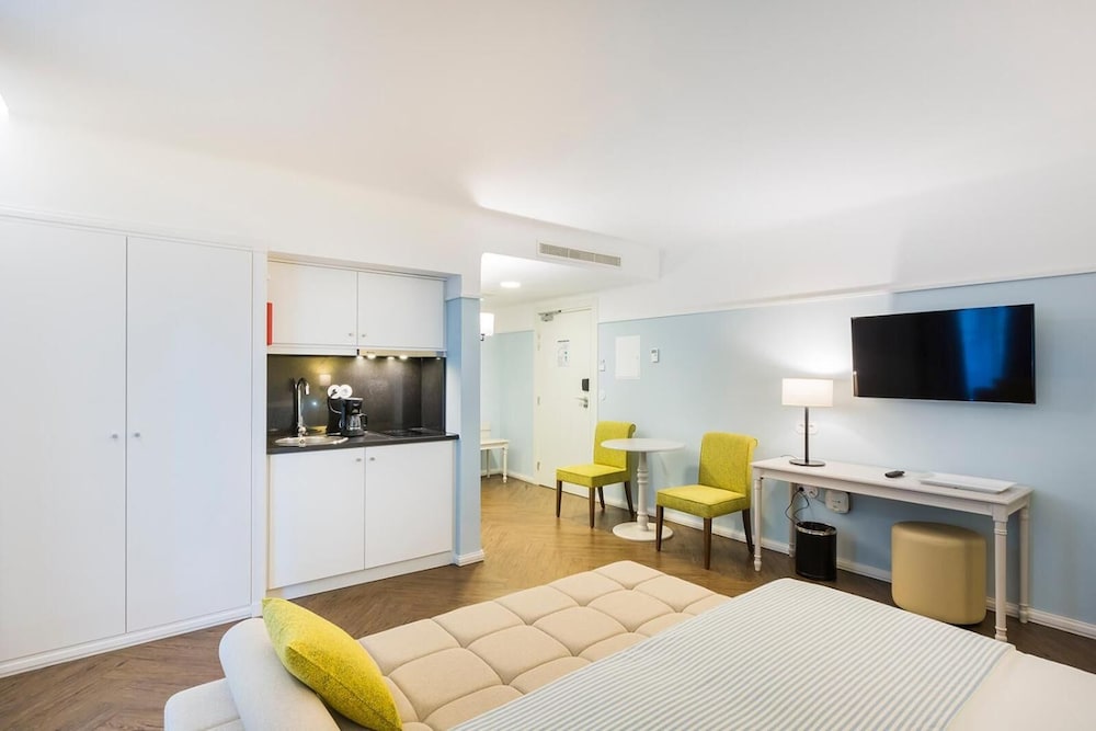 Castanheiro Boutique Hotel — Hotel rooms in Funchal, Madeira