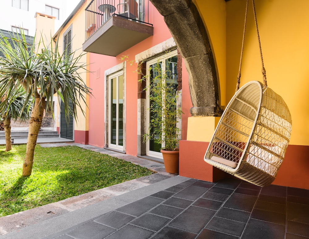 Castanheiro Boutique Hotel — Hotel building in Funchal, Madeira
