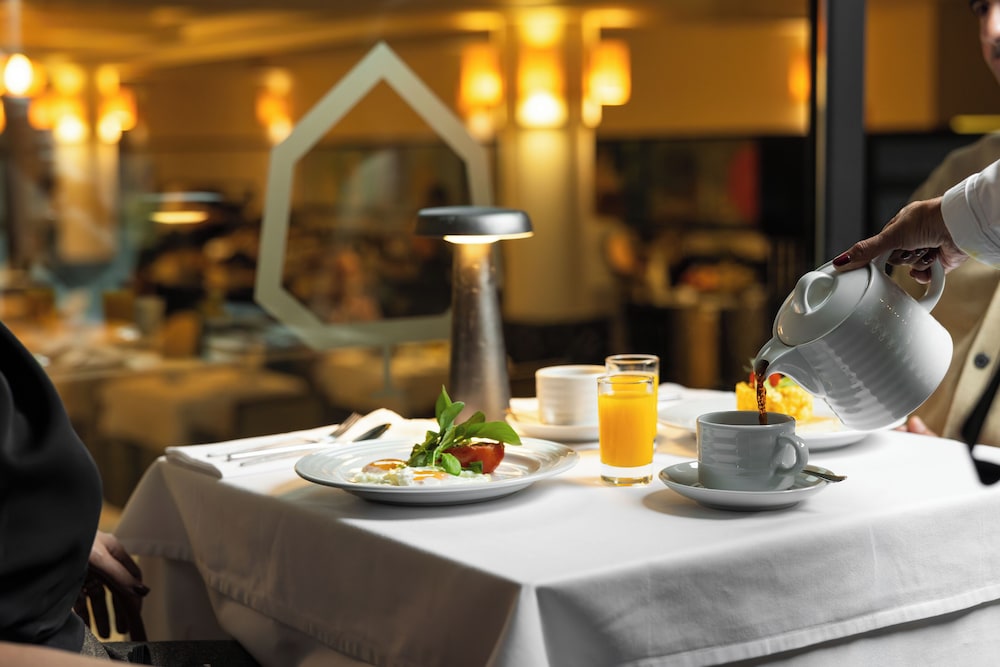 Castanheiro Boutique Hotel — Restaurant & bars in Funchal, Madeira