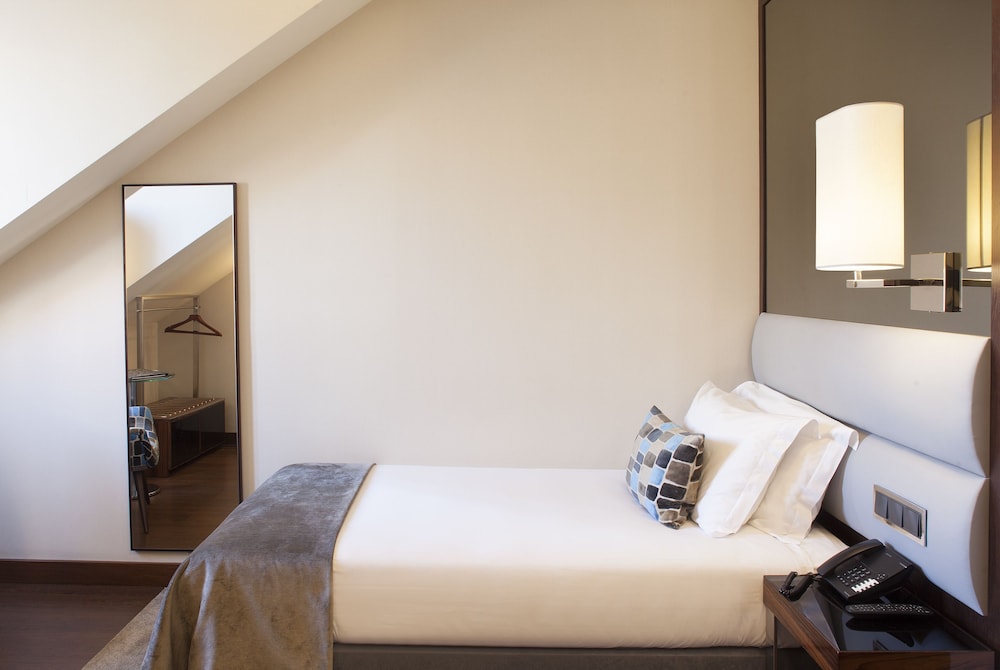 TURIM Terreiro do Paço Hotel — Hotel rooms in Lisbon, Lisboa