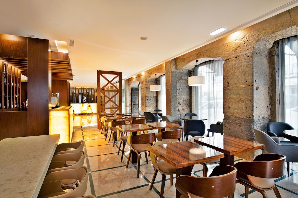 TURIM Terreiro do Paço Hotel — Restaurant & bars in Lisbon, Lisboa
