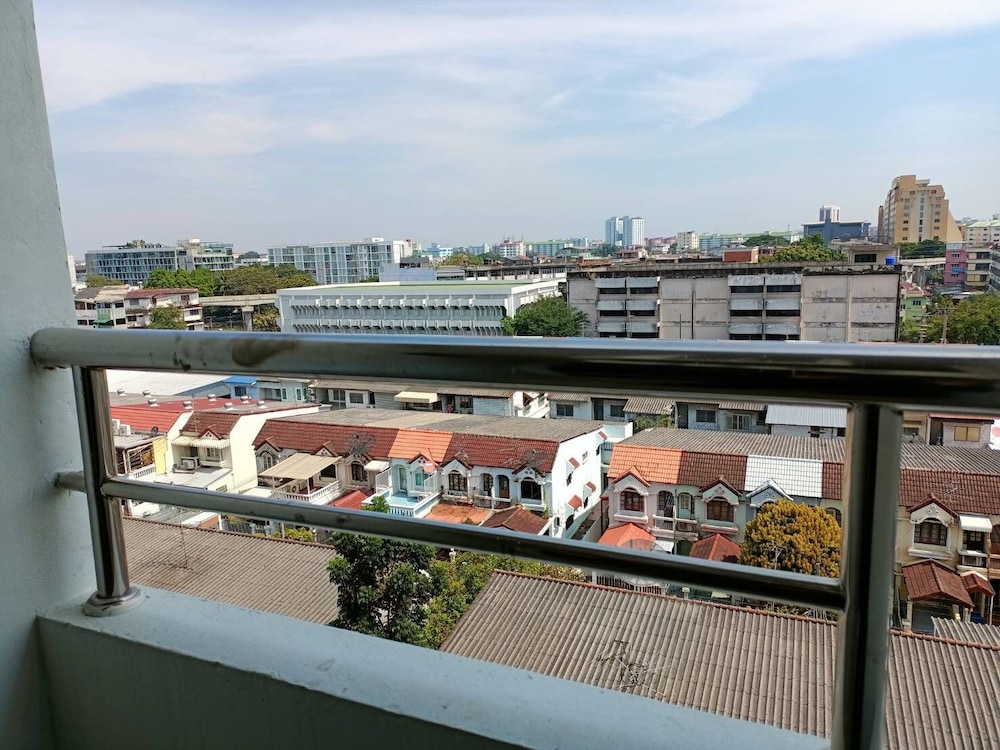 Viewplace Hotel & Residence — Attractions in the area in Bangkok, Bangkok