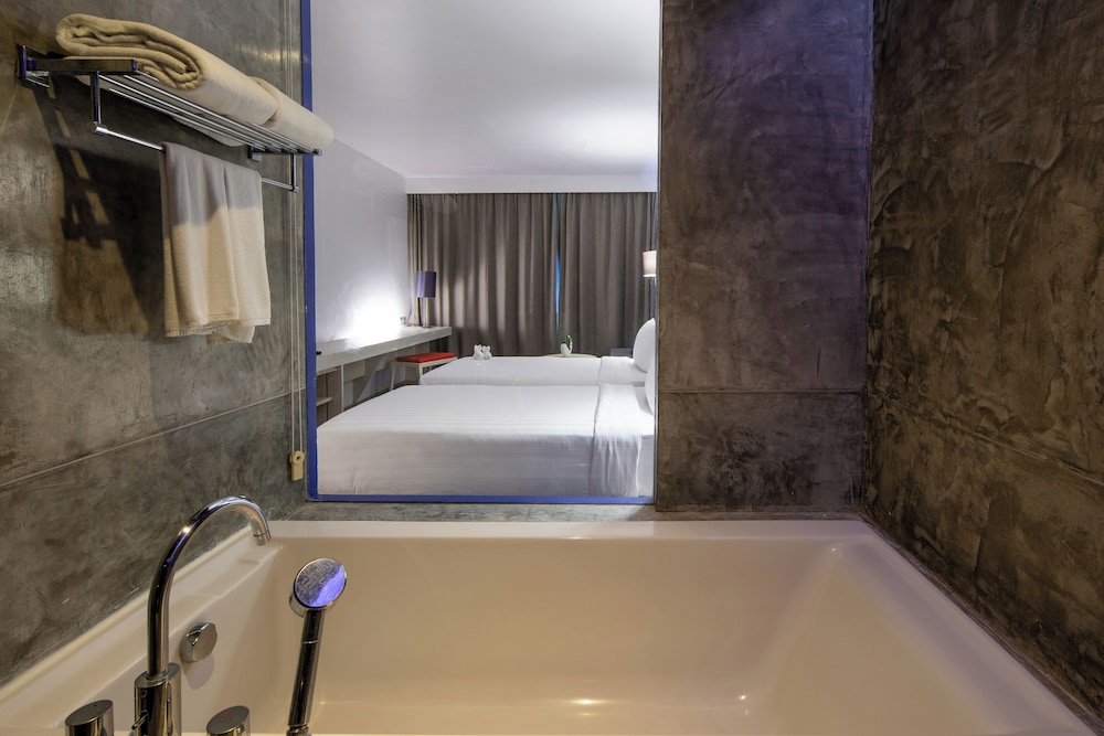 The Yama Hotel Phuket — Hotel rooms in Karon, Phuket Province