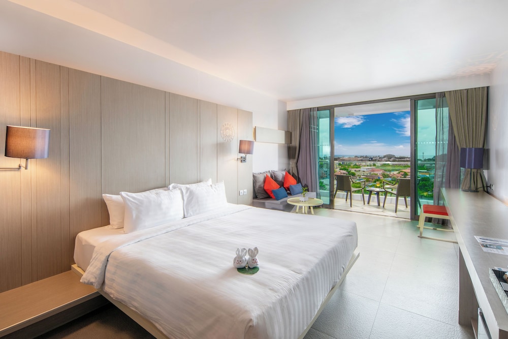 The Yama Hotel Phuket — Hotel rooms in Karon, Phuket Province