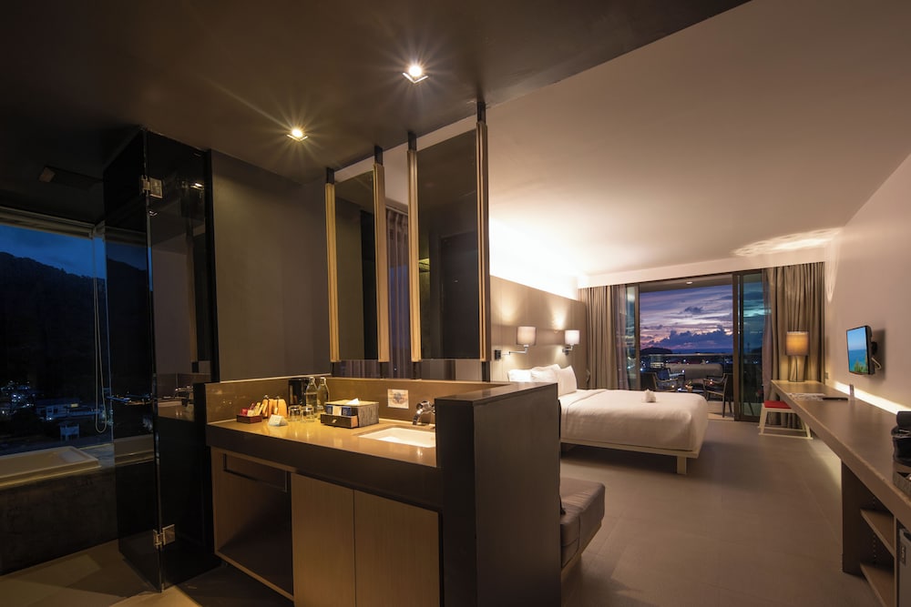 The Yama Hotel Phuket — Hotel rooms in Karon, Phuket Province