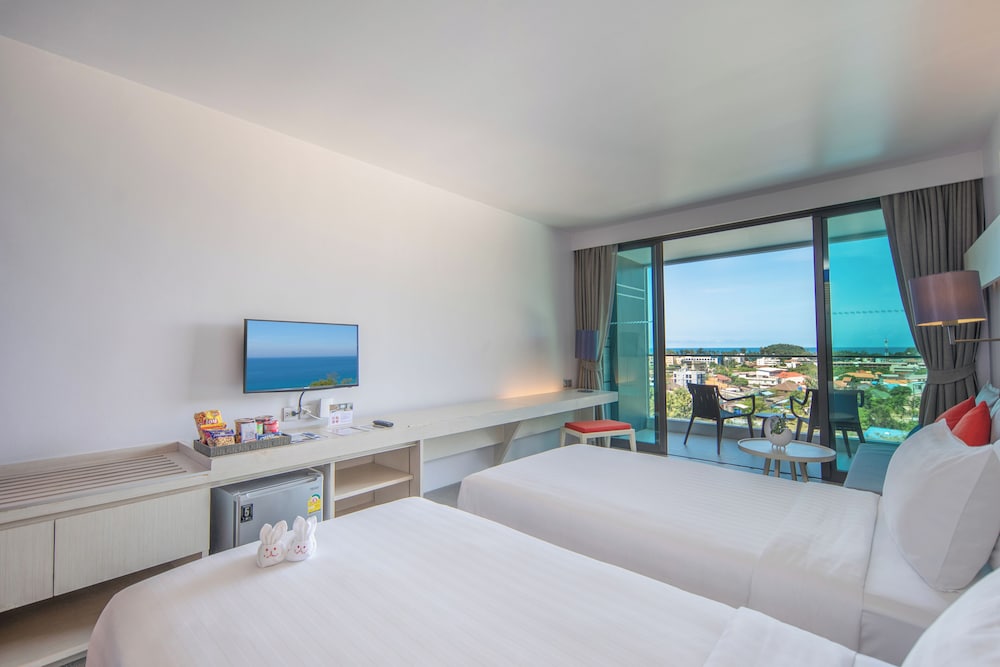 The Yama Hotel Phuket — Hotel rooms in Karon, Phuket Province