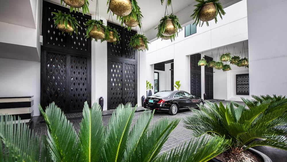 Mövenpick Hotel Sukhumvit 15 Bangkok — Hotel building in Bangkok, Bangkok