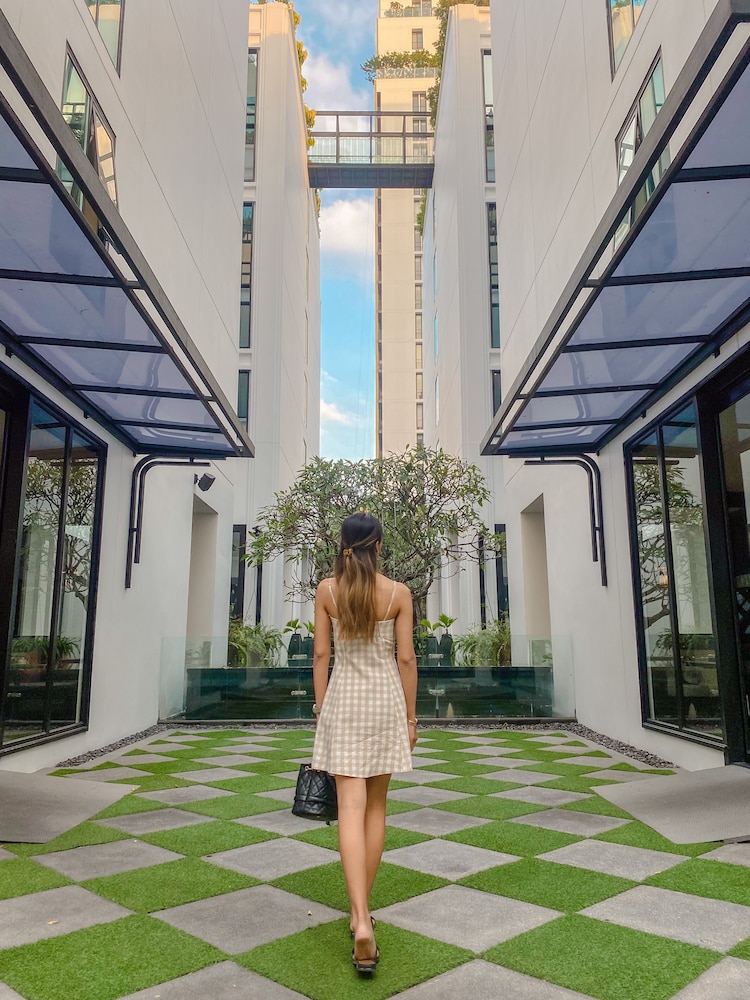 Mövenpick Hotel Sukhumvit 15 Bangkok — Hotel building in Bangkok, Bangkok