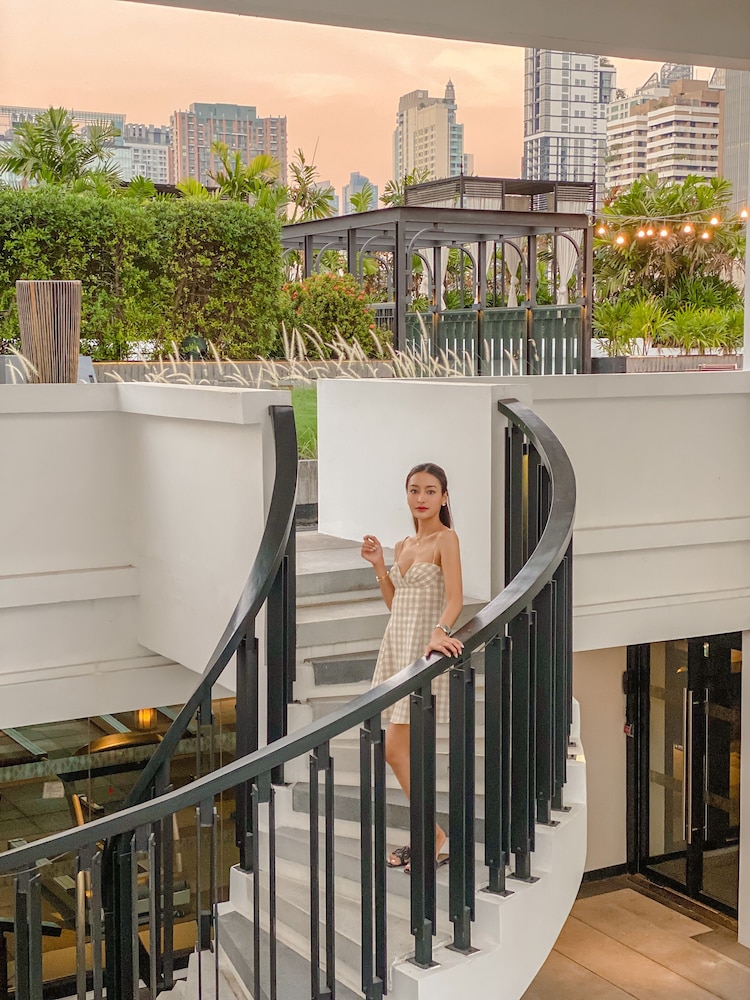Mövenpick Hotel Sukhumvit 15 Bangkok — Restaurant & bars in Bangkok, Bangkok
