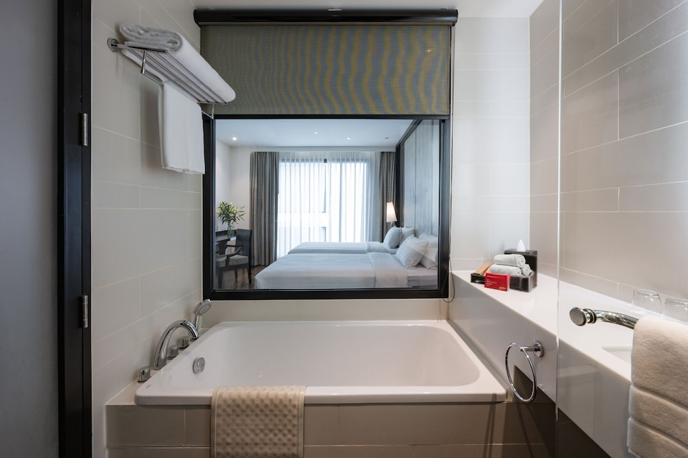 Mövenpick Hotel Sukhumvit 15 Bangkok — Hotel rooms in Bangkok, Bangkok