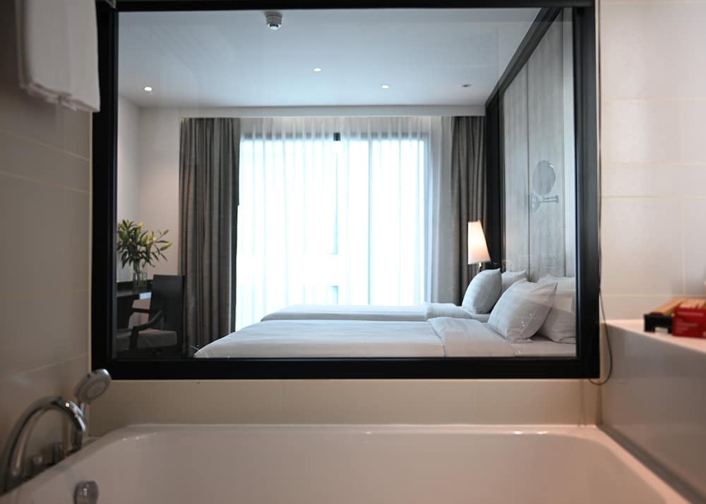 Mövenpick Hotel Sukhumvit 15 Bangkok — Hotel rooms in Bangkok, Bangkok
