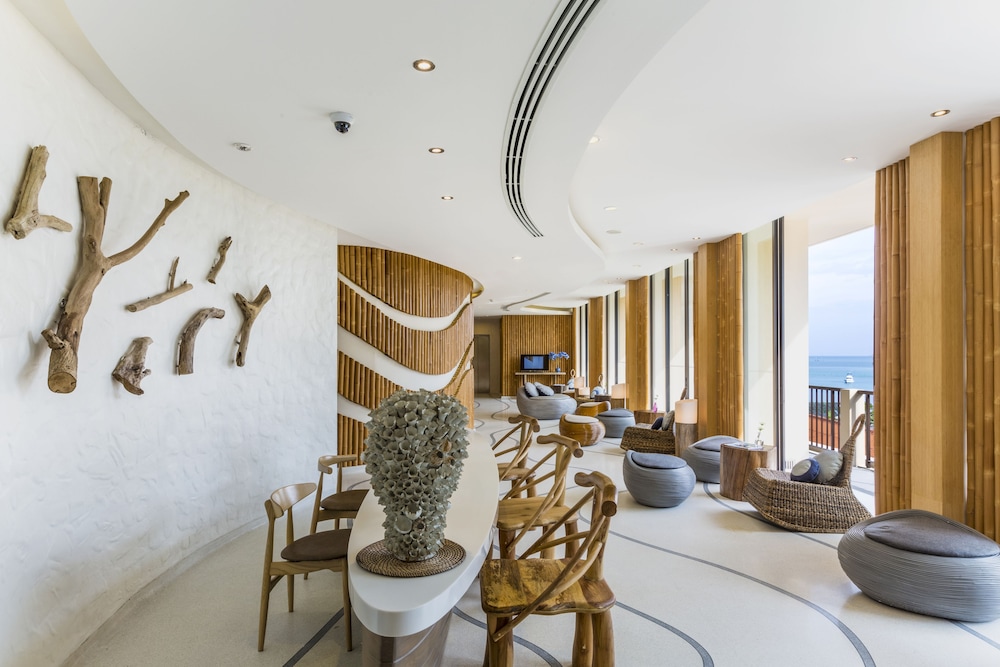 Bandara Beach Resort, Phuket — Shared spaces in Ko Lon, Phuket Province