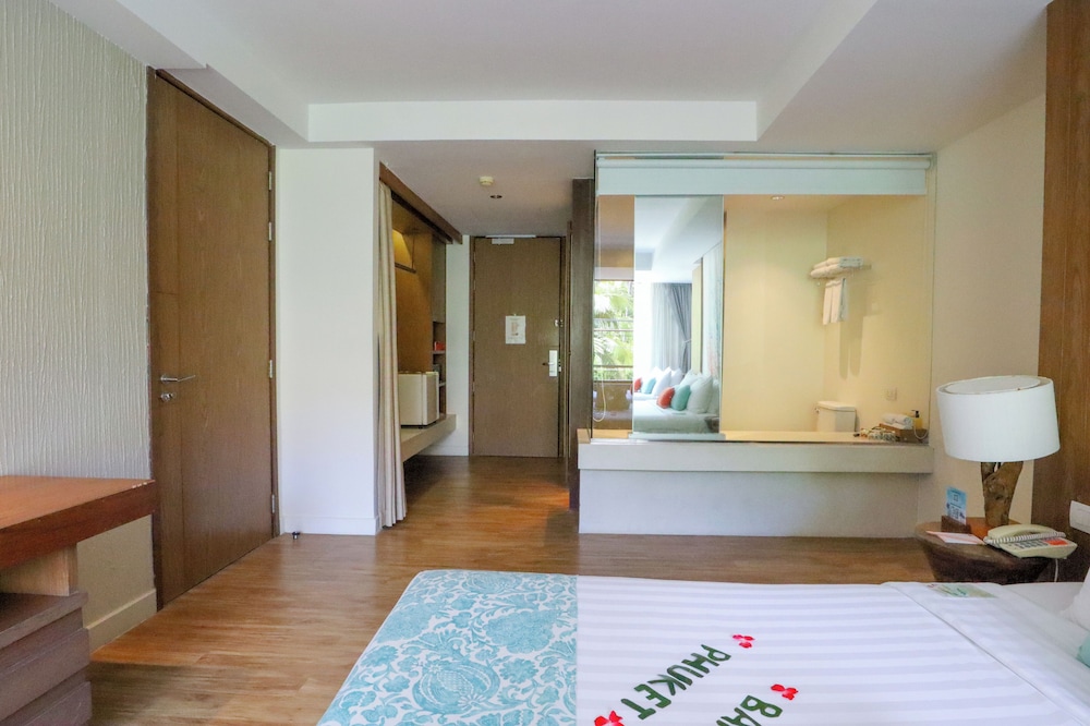 Bandara Beach Resort, Phuket — Rooms in Ko Lon, Phuket Province