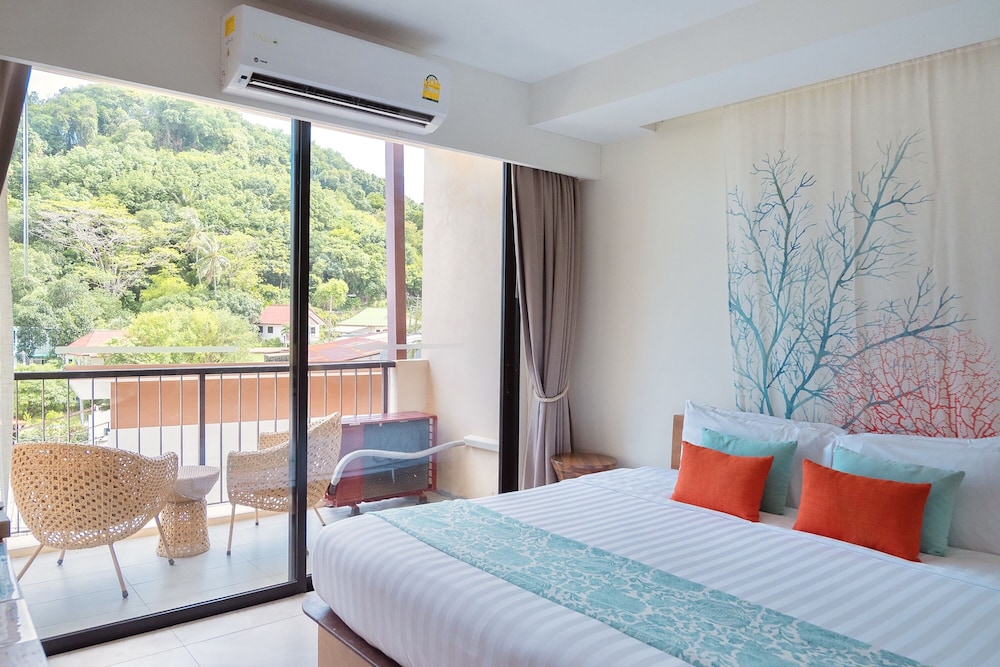 Bandara Beach Resort, Phuket — Rooms in Ko Lon, Phuket Province