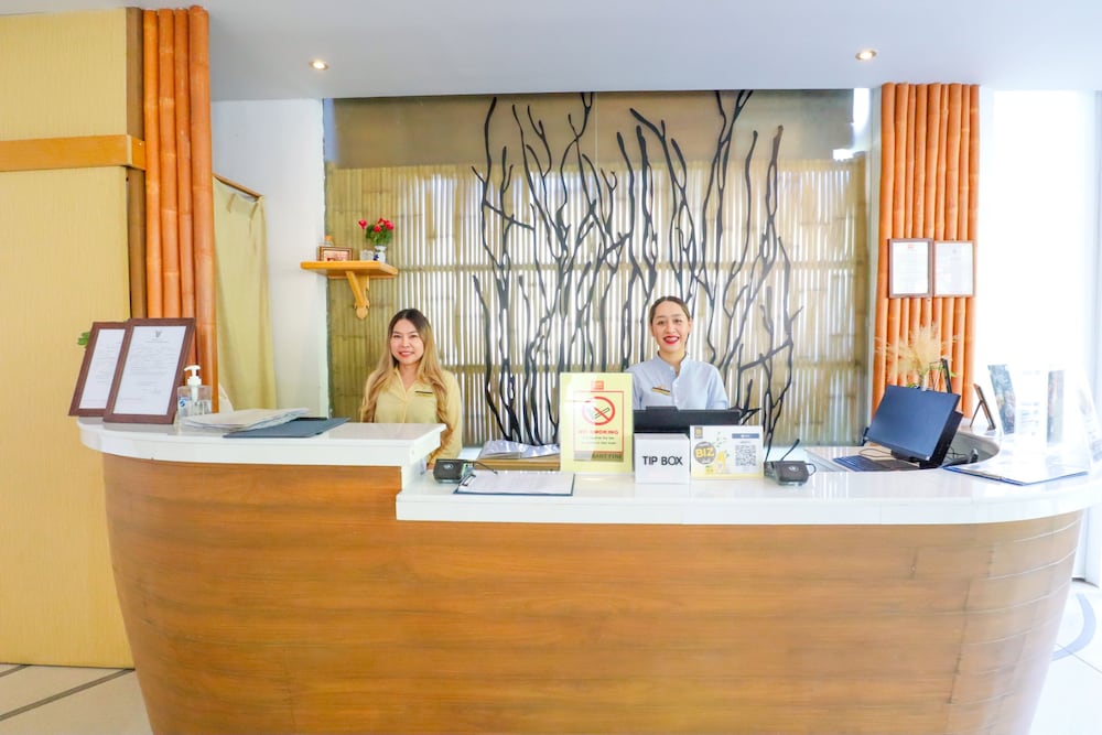 Bandara Beach Resort, Phuket — Shared spaces in Ko Lon, Phuket Province