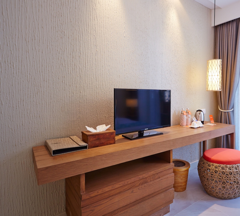 Bandara Beach Resort, Phuket — Rooms in Ko Lon, Phuket Province