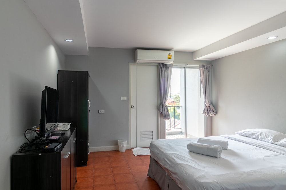 Resortel Lat Phrao 91 — Hotel rooms in Bangkok, Bangkok