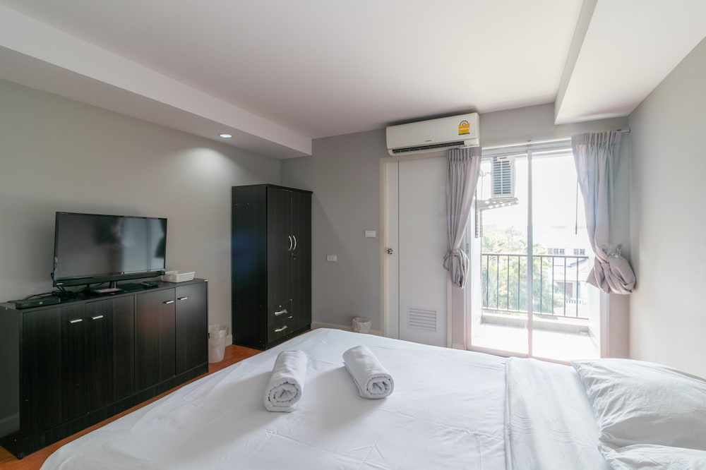 Resortel Lat Phrao 91 — Hotel rooms in Bangkok, Bangkok