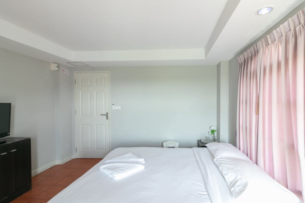 Resortel Lat Phrao 91 — Hotel rooms in Bangkok, Bangkok