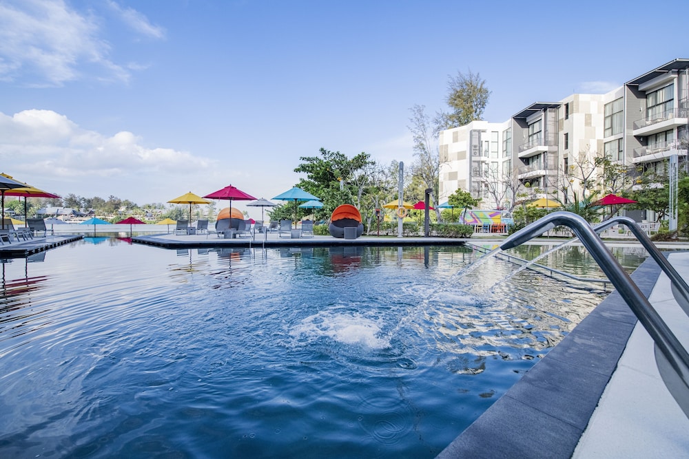 Cassia Phuket, part of Banyan Group — Swimming pool in Bang Tao Beach, Phuket Province