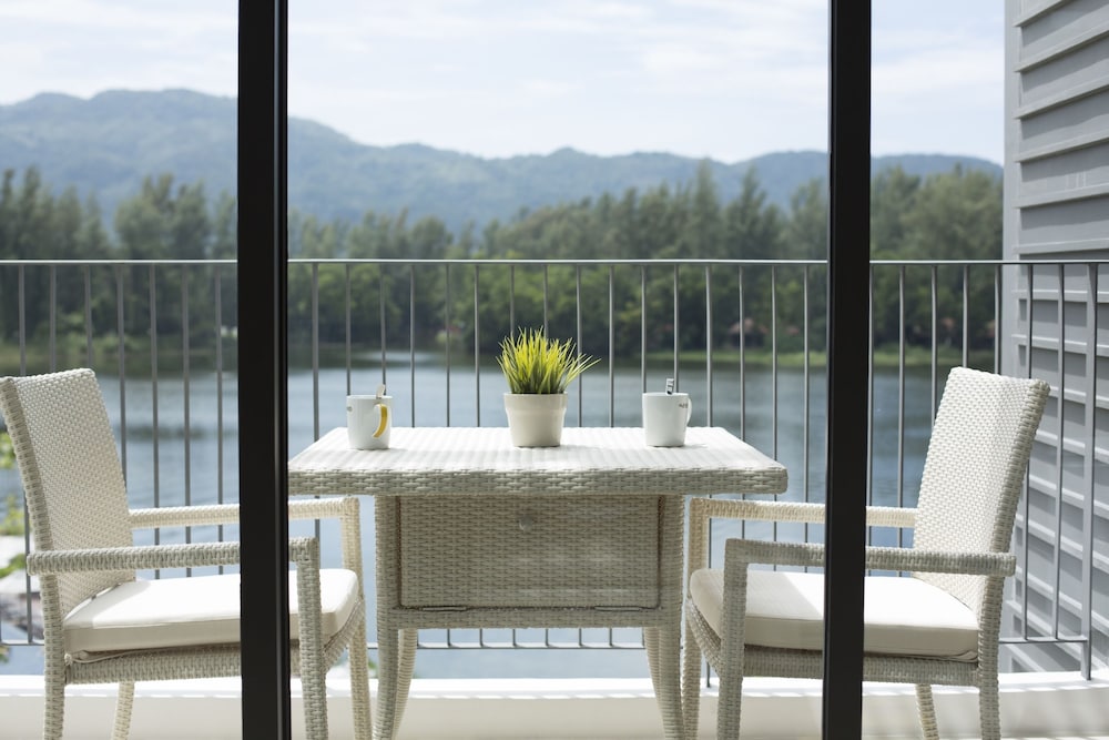Cassia Phuket, part of Banyan Group — Hotel rooms in Bang Tao Beach, Phuket Province