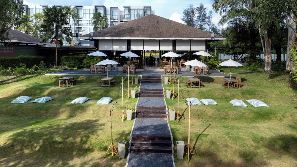 Cassia Phuket, part of Banyan Group — Restaurant & bars in Bang Tao Beach, Phuket Province