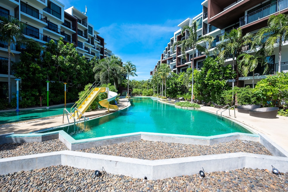 Centara Life Maris Resort Jomtien — Swimming pool in Pattaya, Chonburi