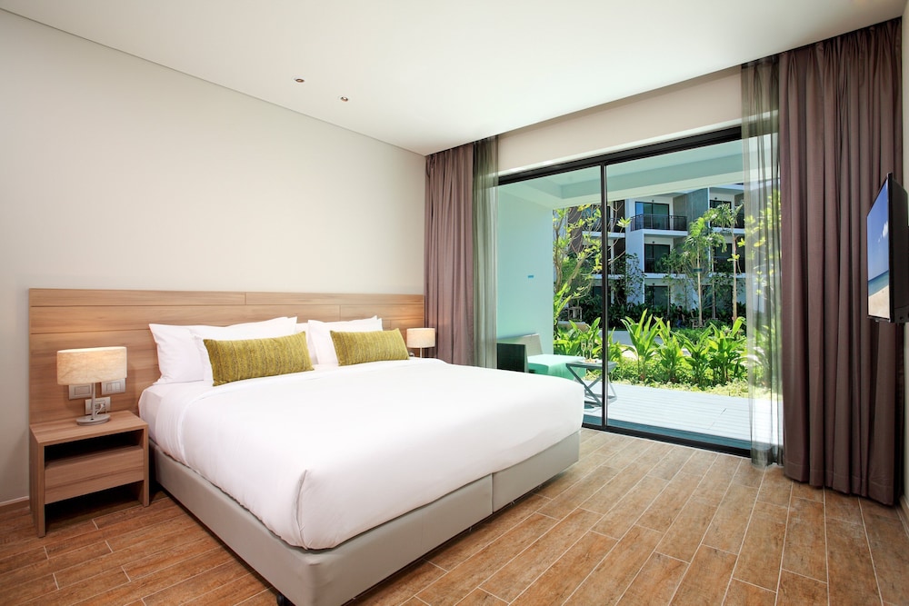 Centara Life Maris Resort Jomtien — Hotel rooms in Pattaya, Chonburi
