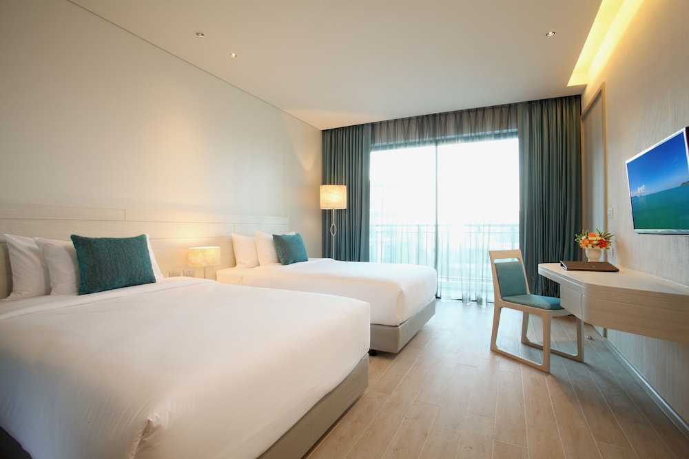 Centara Life Maris Resort Jomtien — Hotel rooms in Pattaya, Chonburi